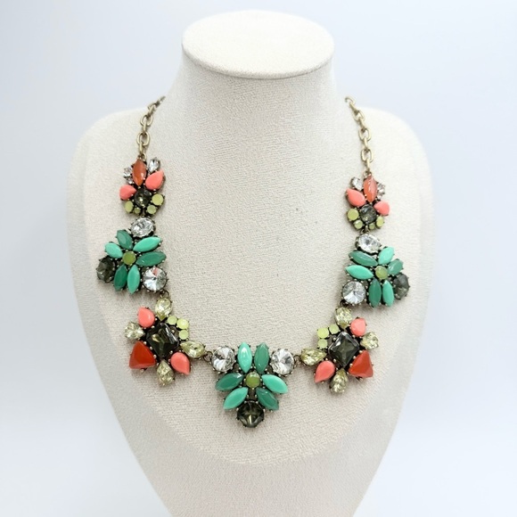 Stella and Dot Elodie Flowers Statement Necklace - Picture 1 of 8